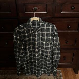Uniqlo Black and White Plaid Casual Shirt